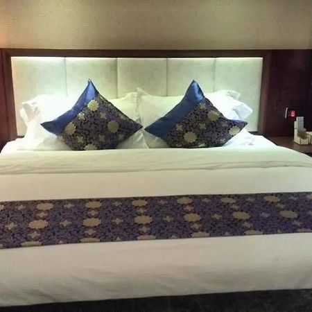 Liuzhou Sanjiangxian Dongxiangguo Hotel Екстериор снимка