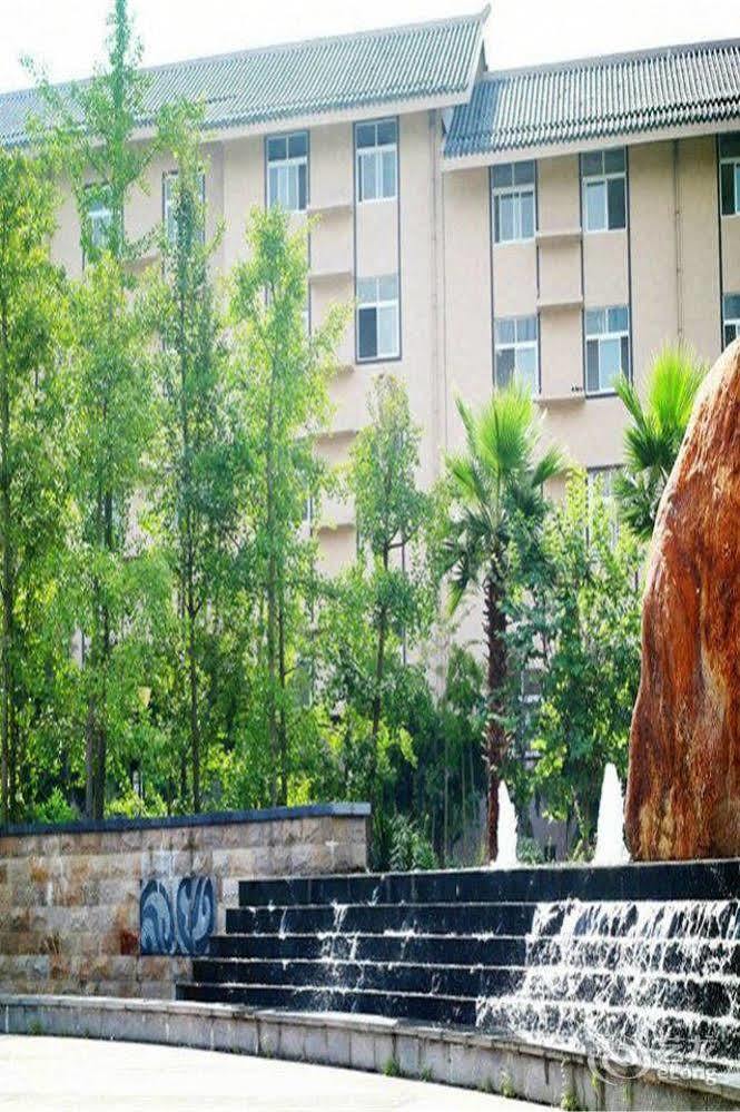 Liuzhou Sanjiangxian Dongxiangguo Hotel Екстериор снимка