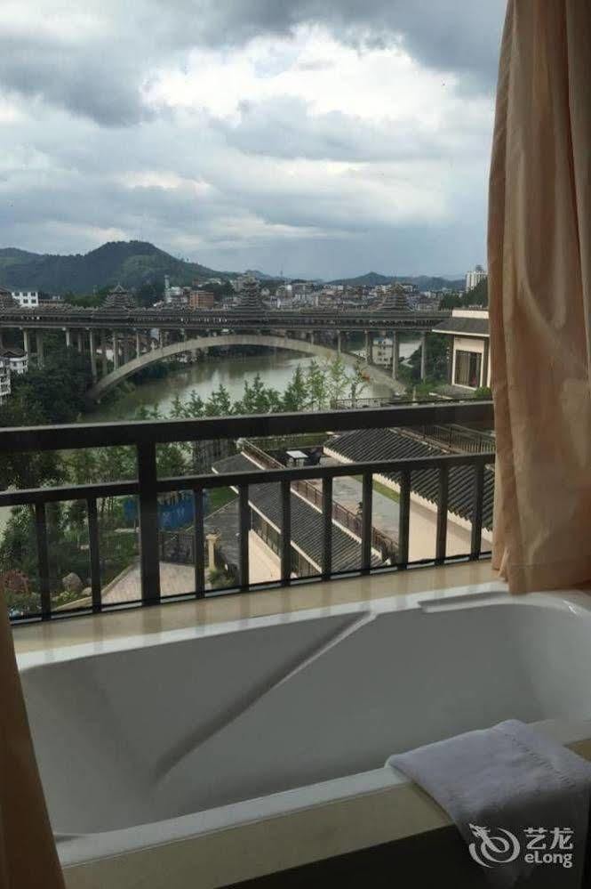Liuzhou Sanjiangxian Dongxiangguo Hotel Екстериор снимка
