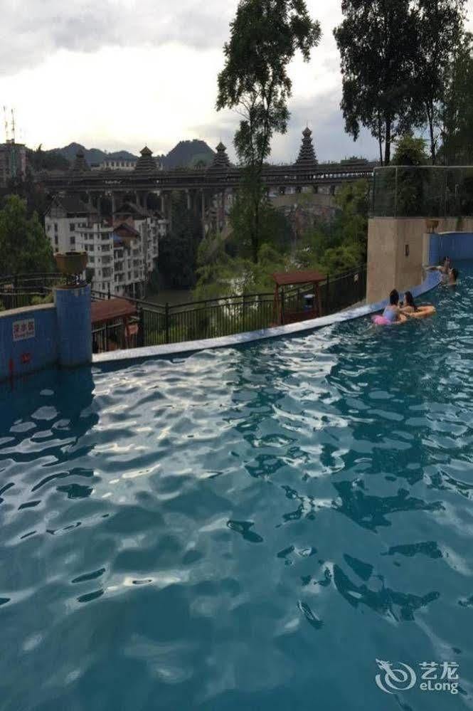 Liuzhou Sanjiangxian Dongxiangguo Hotel Екстериор снимка