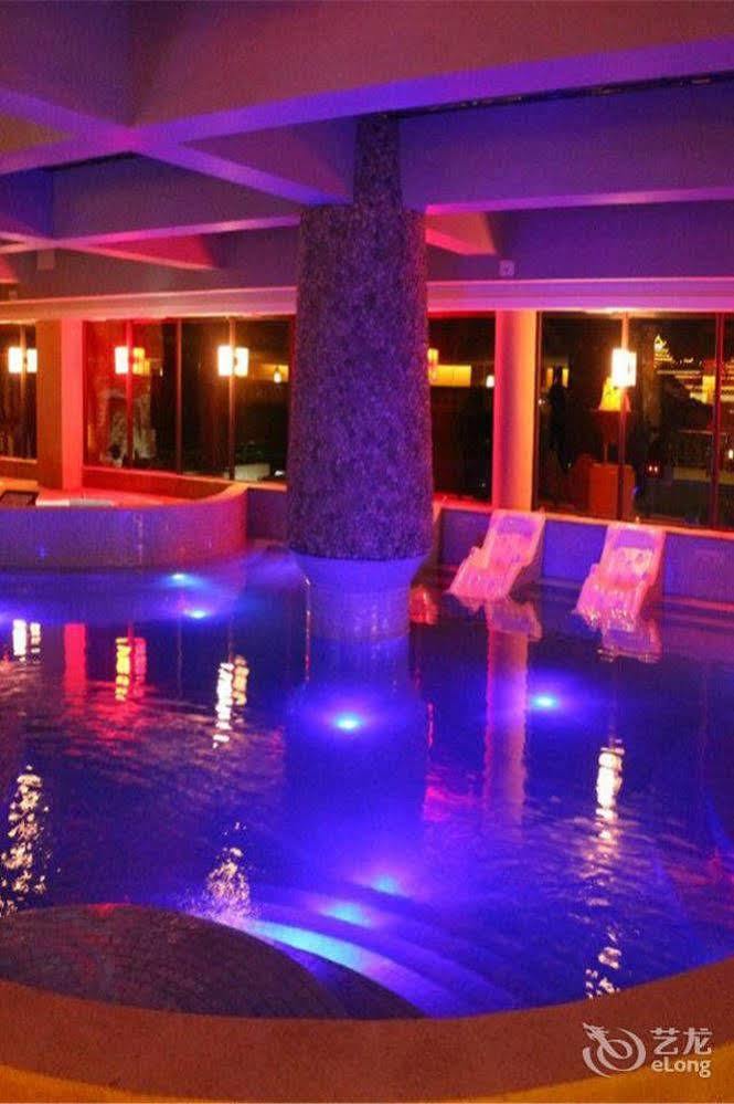 Liuzhou Sanjiangxian Dongxiangguo Hotel Екстериор снимка