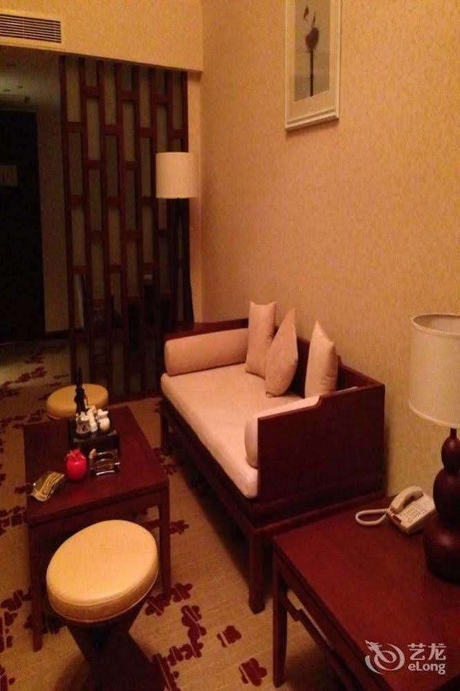 Liuzhou Sanjiangxian Dongxiangguo Hotel Екстериор снимка